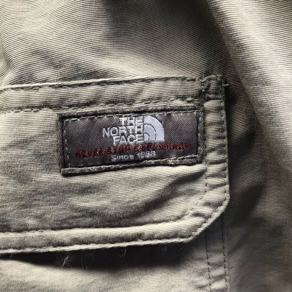 The North Face Extra Large (XL) Tan Belted Cargo Shorts